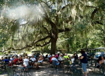 Dining, Daufuskie Island Vacation Rental Group